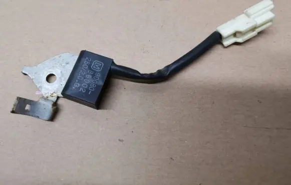 Toyota Avensis T250 Sensor 9008088002
