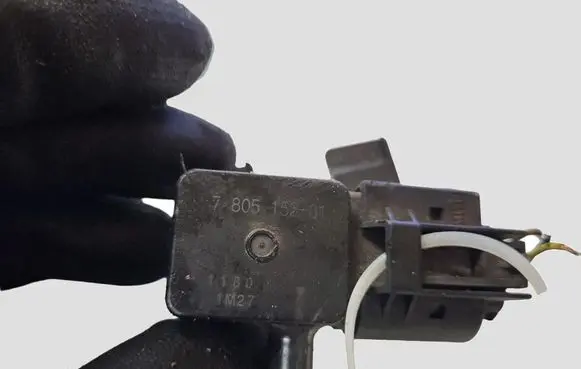 BMW 1 F20 F21 Exhaust gas pressure sensor 780515201