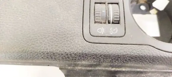Volkswagen PASSAT B6 Headlight level height control switch