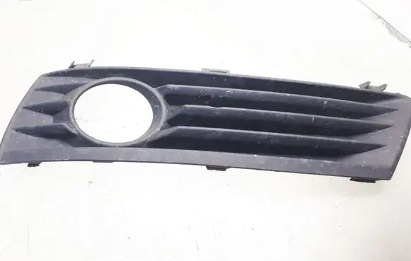Opel Zafira B Front bumper lower grill 13124989