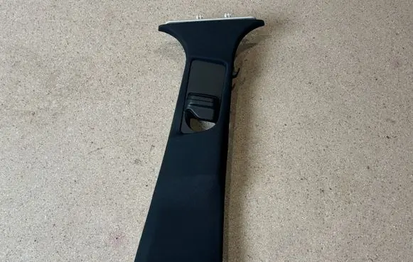 Mercedes-Benz E W213 (B) pillar trim (top) A2136900825