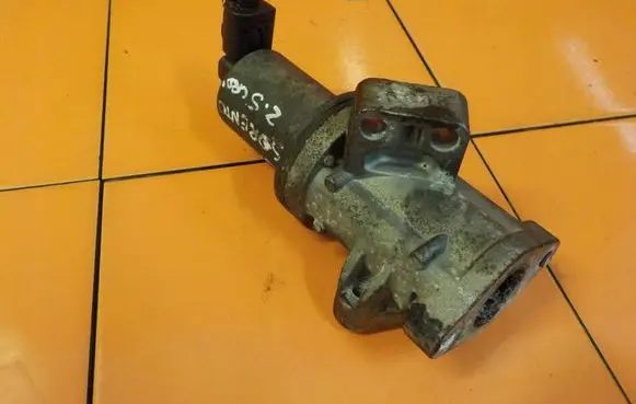 KIA Sorento EGR thermostat 284104A100