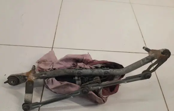 Citroen C3 Front wiper linkage NOCODE
