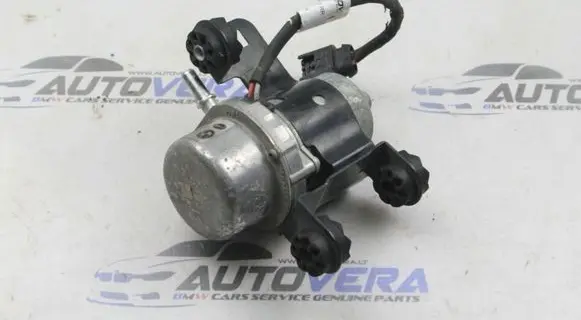 BMW M3 Vacuum pump 2283333