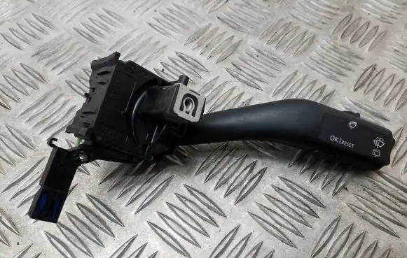 Volkswagen Golf V Wiper control stalk 1K0953519A