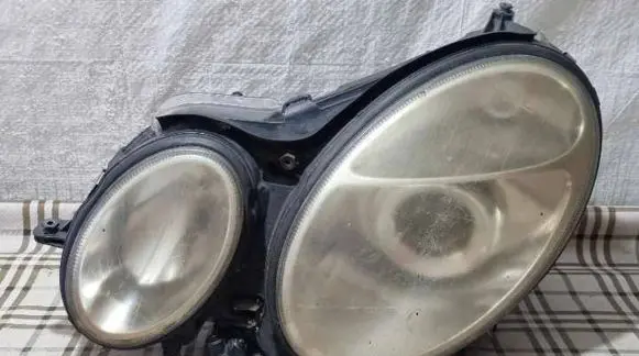 Mercedes-Benz E W211 Headlight/headlamp 1718