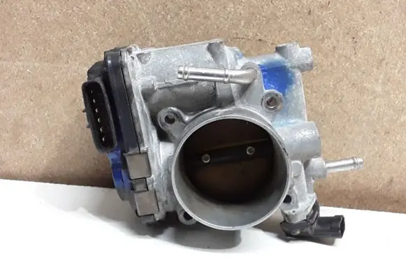 Subaru Legacy Throttle valve 16112AA010