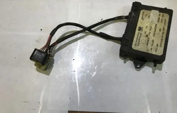 Jaguar XJ X350 Light module LCM dbc10707 90888886