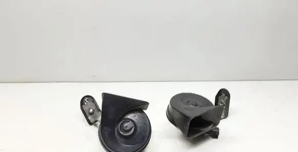 Volvo S60 Horn signal 30796896 30796897