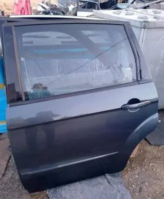 Ford S-MAX Rear door 