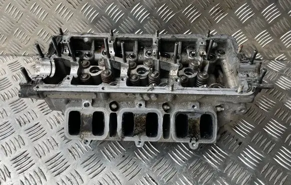 Audi A6 S6 C5 4B Engine head 059E