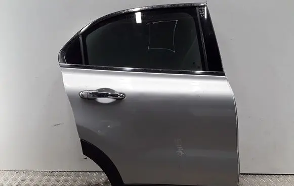 Fiat 500X Rear door 