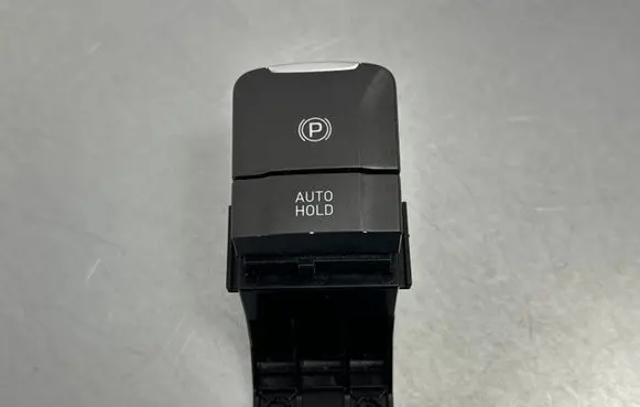 Hyundai i30 Hand parking brake switch 93310G3000 2018140202 3C82H01000