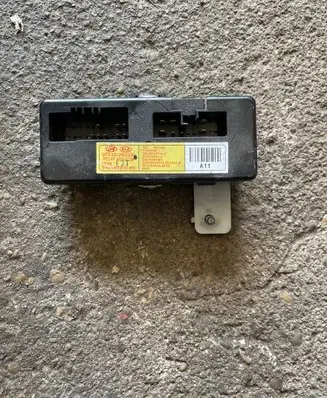 Hyundai Santa Fe Other relay 952302B225