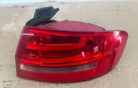 Audi A4 S4 B8 8K Rear/tail lights 8K5945096AA 01091402