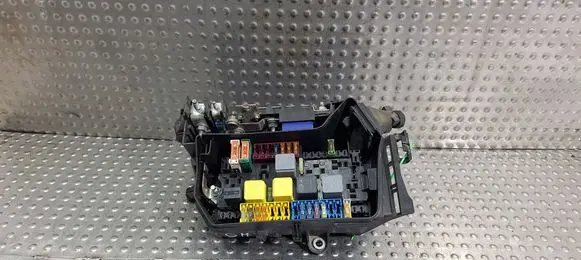 Mercedes-Benz B W246 W242 Fuse box set A2469980601