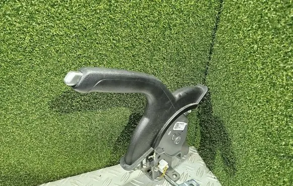 Hyundai Bayon Handbrake/parking brake lever assembly C8100NNB A1316110470 211211