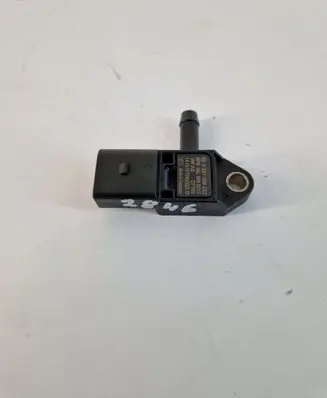 Volkswagen Jetta VI Oil pressure sensor 0281006222