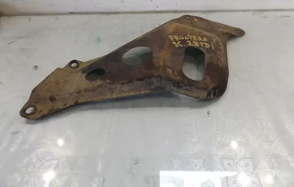 Opel Frontera A Gearbox mounting bracket