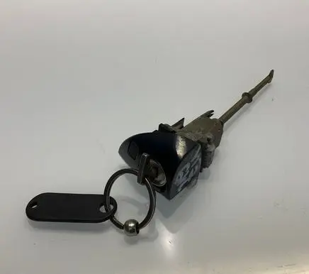 Mercedes-Benz CLS C219 Coupe door lock (next to the handle)