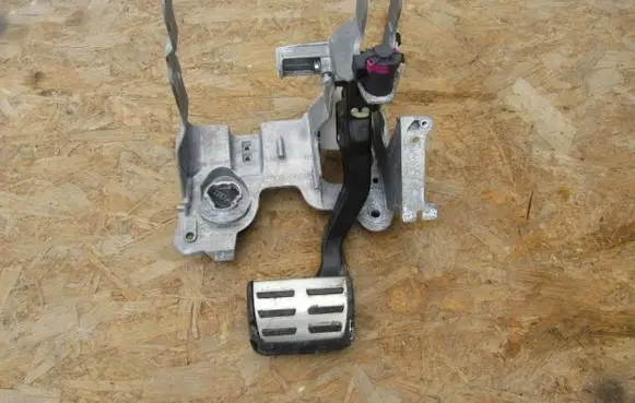 Audi A5 8T 8F Brake pedal 4H1723140B