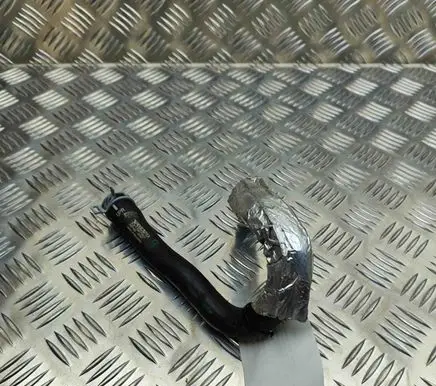 Volvo XC40 Engine coolant pipe/hose 32138748