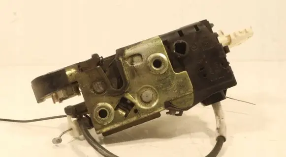 Peugeot 407 Front door lock 
