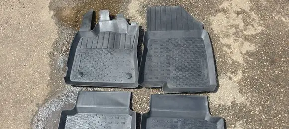 Dacia Sandero III Car floor mat set 749029242R