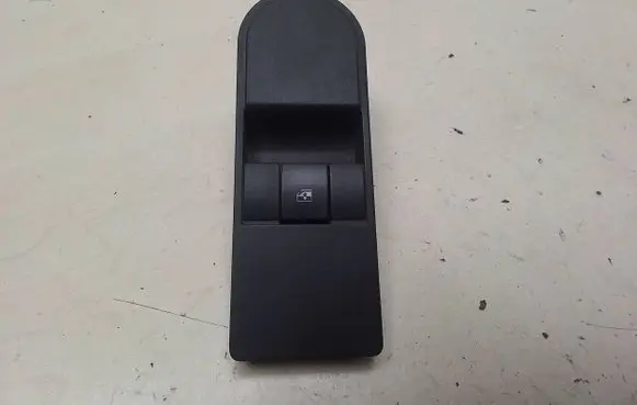 Opel Zafira B Electric window control switch HZC101972577