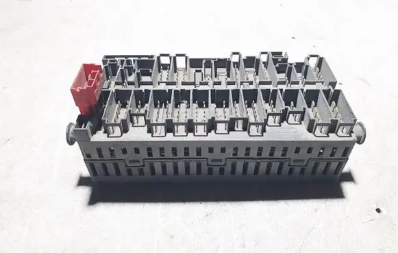 Volkswagen Transporter - Caravelle T4 Fuse module 357937039