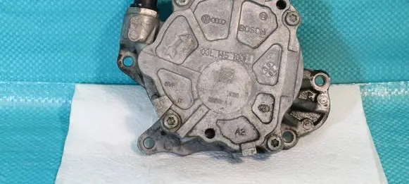 Seat Altea XL Vacuum pump 03L145100
