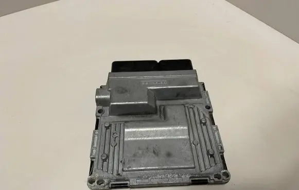 Mercedes-Benz C W204 Engine control unit/module A2710101847 A2711504879