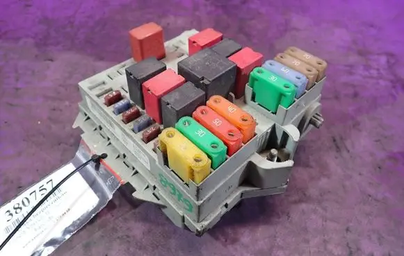 Lancia Ypsilon Fuse box set