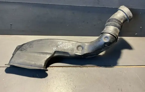 Opel Astra H Air intake duct part 55351756 551020308