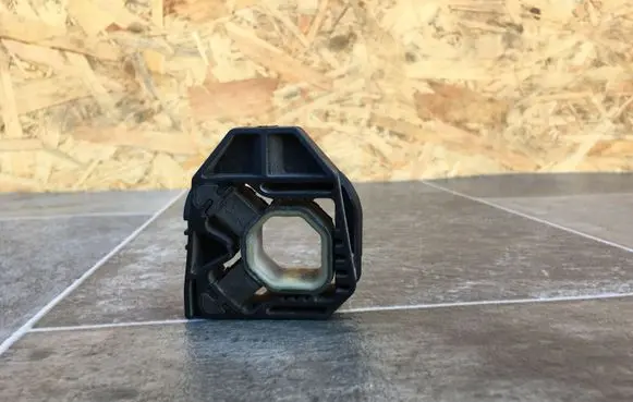 Volkswagen PASSAT B6 Radiator mount bracket 1Z0121367