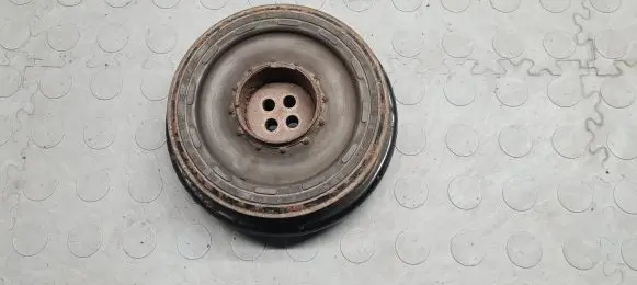 BMW 1 E82 E88 Crankshaft pulley 7810458