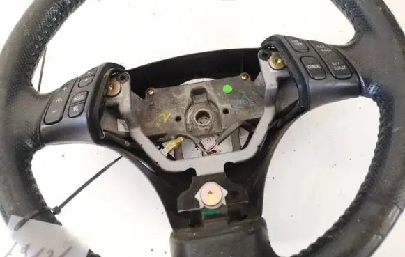 Mazda 6 Steering wheel buttons/switches 