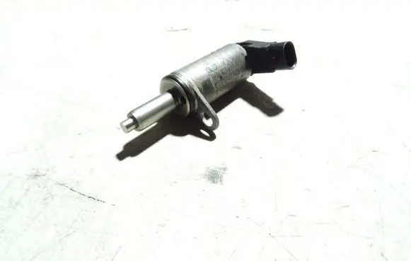 Audi A4 S4 B8 8K Camshaft position sensor 06H103697A