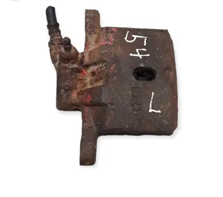Mitsubishi Pajero Rear brake caliper