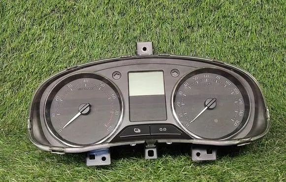 Skoda Fabia Mk2 (5J) Speedometer (instrument cluster) 5J0920911G