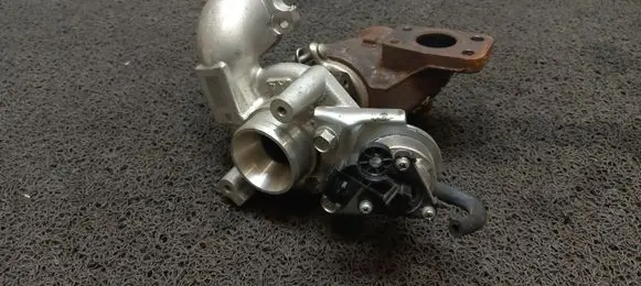 Peugeot 207 Turbo TD02H207TVT21 9673283680 13052221158