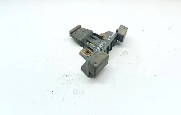 Fiat Croma Headlight/headlamp mounting bracket 42552757 C750