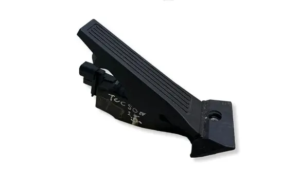 Hyundai Tucson IV NX4 Accelerator throttle pedal 351902R000