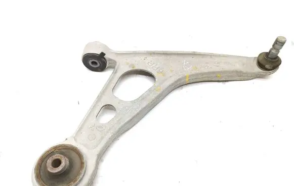 Nissan Rogue Front lower control arm/wishbone
