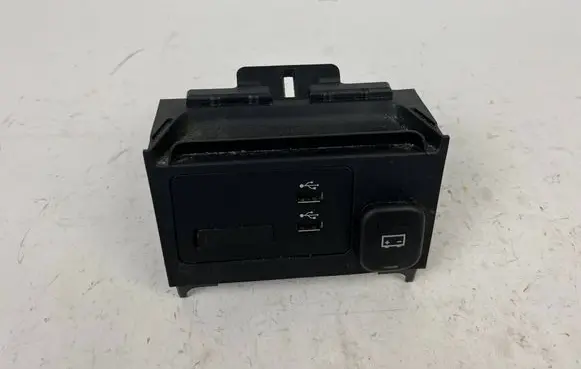 Mazda CX-30 USB socket connector DN4E669U0C