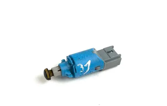 Renault Megane I Brake pedal sensor switch 8200168239b