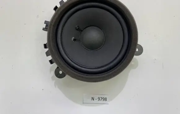 Volvo XC60 Front door speaker 30657445 09W53
