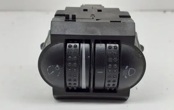 Volkswagen PASSAT B5 Headlight level height control switch 3B0941333C