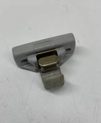 Volkswagen PASSAT B5.5 Sun visor clip/hook/bracket 3B0857561B