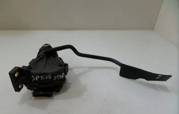 Mitsubishi Space Star Accelerator throttle pedal 30865642 M865642 6PV00830100